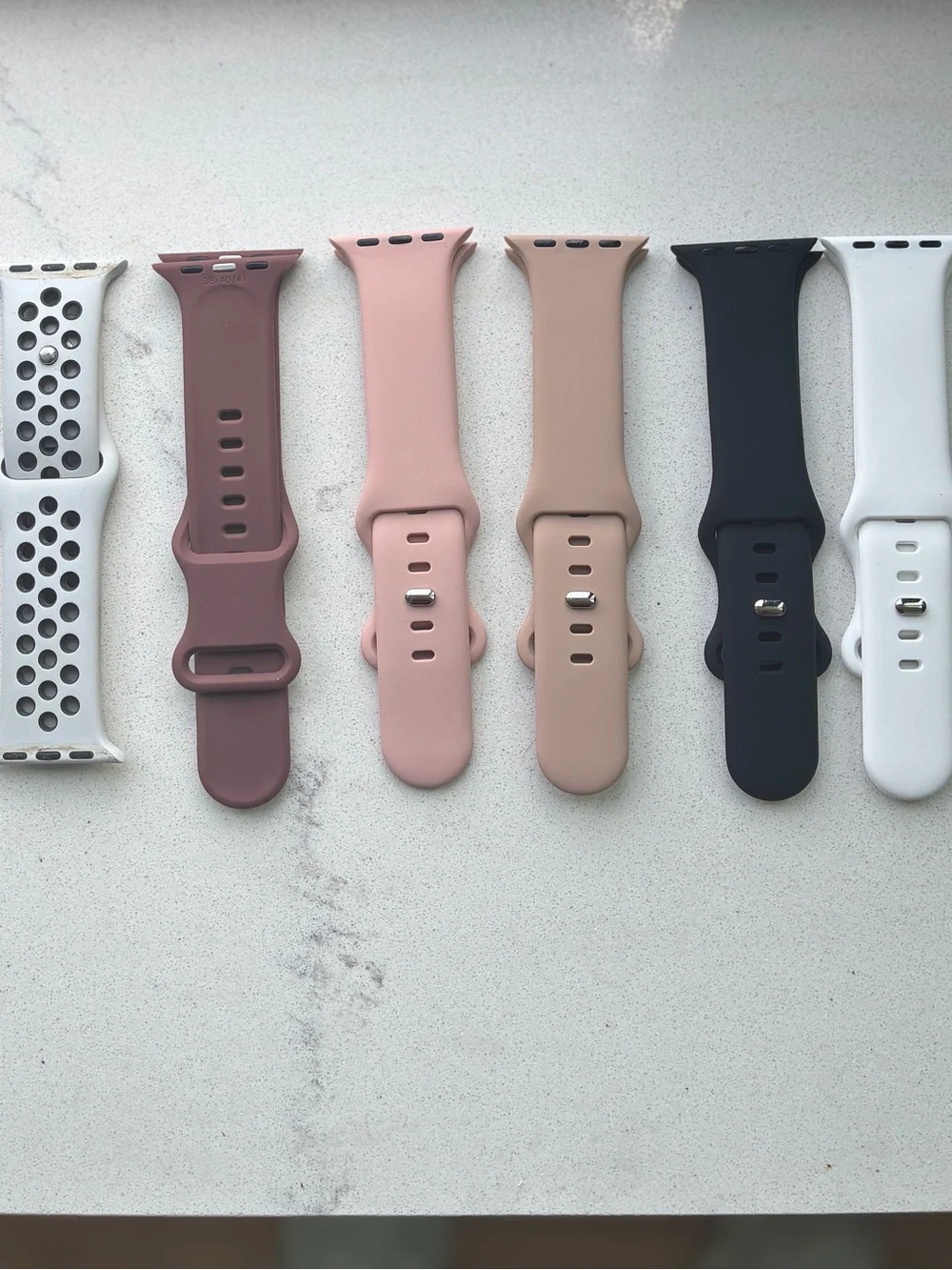Apple Watch Series 7 Nike Edition + bands